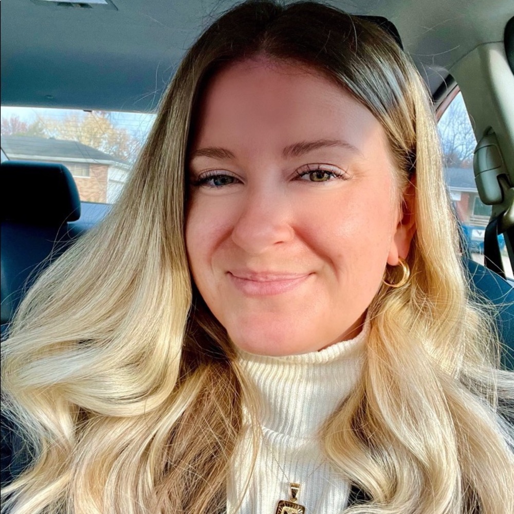 Meet your Posher, Nicole